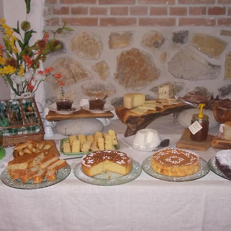 Agriturismo La Valle Degli Ulivi Semproniano Extérieur photo