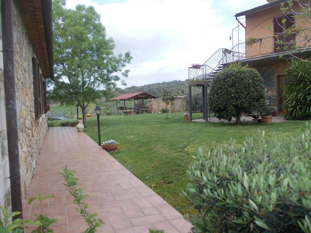 Agriturismo La Valle Degli Ulivi Semproniano Extérieur photo